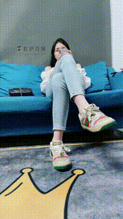 【狗哥】开发脏臭运动鞋素人小姐姐 bf16765