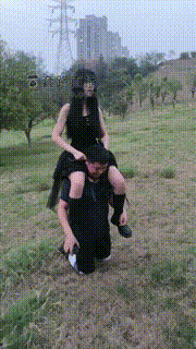 【我偏不S】可爱女主户外骑马 bf18558