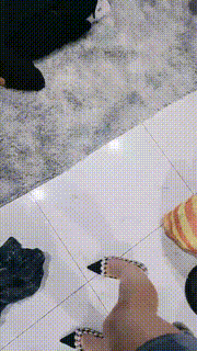 【嘉妮S】高跟踩踏贱狗 bf20397