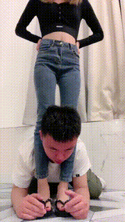 【樱木花椒】精神小妹狂抽路人耳光 bf19733