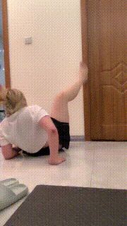 【琳嘉】玩弄犯贱狗闺蜜【双视角版】_2