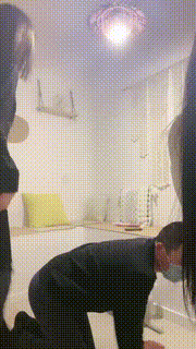 【安可】姐妹花玩弄邻居狗奴【双视角版】 bf23274_2