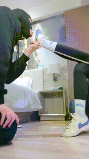 【护短S】超臭鞋袜裸足让狗舔 bf23681