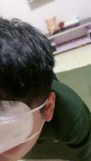 【璐璐】舔脏鞋_初尝圣水_重度耳光_口水 bf22901