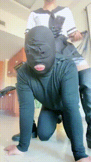 【佳琪女王】学生朱长靴踢裆训狗舔脚 bf22570