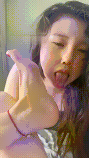 【莉莉丝】发骚的小母狗【双视角版】 bf22210_1