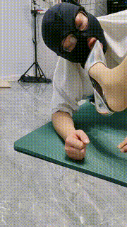 【小小小魔女】空姐虐废刁蛮乘客 bf22257封面图