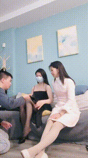 【田甜甜】空姐带闺蜜调双狗-钻胯踢裆骑马【三视角版】 bf24090_2