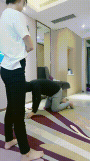 【小小小魔女】超暴力提档到求饶 bf24306封面图