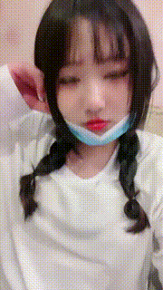 【西西】闻舔学生主训练以后的原味全体重踩踏耳光sp bf25024