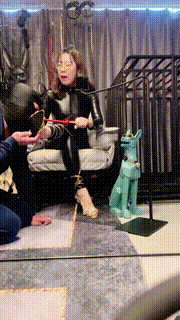 【梦露】可怜卑微的脚垫 bf24324封面图