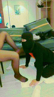 【大乔S】黑丝脚捂狗脸窒息 bf24851封面图