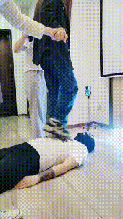 【小鱼姐姐】4S-骑马转胯袜子塞嘴全体重踩踏【三视角版】 bf25882_3