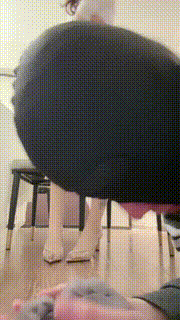 【萱萱】双S惩罚偷丝袜同学臭丝袜捂狗碾压狗头【双视角完整版】bf25540_3