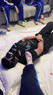 【精神小妹】4S学生主钉子鞋暴力踩跺-臭鞋袜封嘴 bf25354封面图