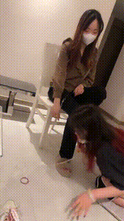 【橘子没熟】奴下奴-教女奴玩哭母畜舔脚sp耳光狠抽 bf25568封面图