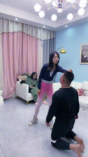 【麋鹿银儿】双S-重度耳光喂口水骑马转胯丝袜脚深喉 bf25299封面图