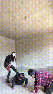 【妆主大大】双S户外必看-光头狗被疯狂鞭打骑马 bf25756