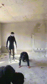 【妆主大大】和素人小姐姐-户外鞭打骑马遛狗 bf25711