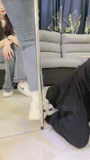 【凉爽S】双S暴力踢踹藤条抽人体烟灰缸【双视角版】 bf26373_1