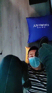 【开发素人】艺校女神首调-踩踏居高临下舔鞋踩狗爪 bf26045_2