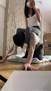 【香菜S】白袜学生主骑马裸足踩踏 bf25198封面图