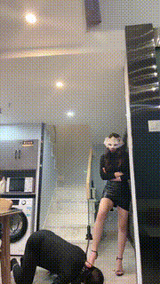 【妆主大大】真实犬化实录-狗盆吃饭吃真狗粮高跟凉鞋踩踏 bf25607封面图