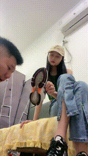 【艾莉】剧情-惩罚下贱快递员-吃白袜舔脏鞋裸足深喉 bf26195