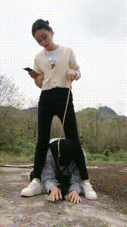 【小小小魔女】户外骑马-树枝抽-棉袜捂脸-舔鞋踩踏 bf26044