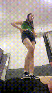 【艾莉】运动鞋白棉袜踩踏臭脚捂脸窒息 bf26242