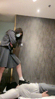 【佳奈】皮鞋白袜长靴全体重踩踏 bf27616