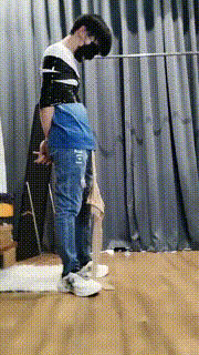 【恩曦】带素人妹子调-电击踢打骑脖子 bf27398