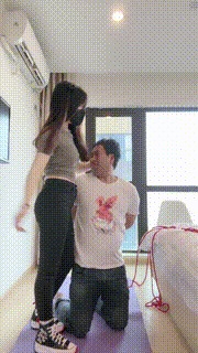 【不期而遇】帆布鞋白袜女主强制踢打 bf27268封面图