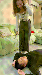 【素人星探】开发素人小姐姐-掐脖揪耳朵踩踏耳光 bf26974