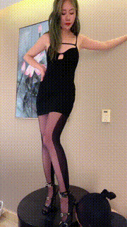 【二宝】皮靴高跟小白鞋全体重踩踏踩狗爪舌头碾狗头 bf26703封面图