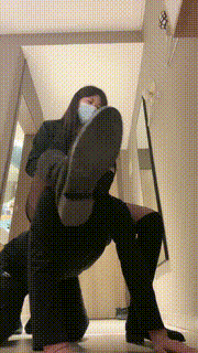 【佳奈】长靴全体重踩踏转胯骑马耳光奖励圣水 bf26881