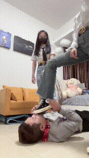 【暴力美学】姐妹花-帆布鞋碾压狗重度耳光【双视角版】bf26992_2封面图