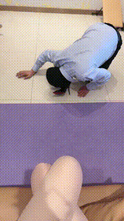 【不期而遇】闻臭袜狂舔裸足耳光 bf27451封面图