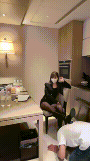 【斯羽】长靴黑丝御姐S-舔脏鞋底闻鞋窝黑丝转胯长靴踩 bf28272