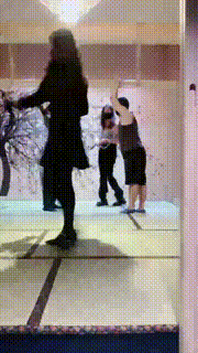 【小鱼老师】推荐-日式4S群虐-吊绑鞭打骑马灌圣水【双视角版】bf28162_2封面图