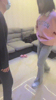 【依依子】高中生重度提档耳光踩踏喂食 bf27637封面图