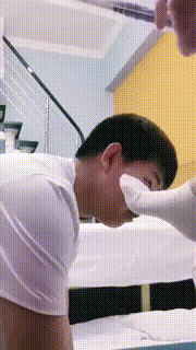 【樱诺】抖M男友闻白袜脚捆绑踩踏裸足插嘴转胯 bf28187