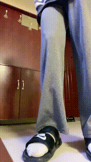 【申小悦】闻超臭白袜拖鞋碾压圣水奖励吃口水 bf27428