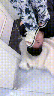 【麋鹿银儿】素人S首调-拖鞋全体重踩转胯鞋底喂食骑马爬行 bf28192