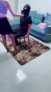 【涵姐】偷高跟的bt被惩罚 bf27700封面图