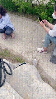 【尤黎】户外-路人小姐姐突然加入【续集】 JS23043003