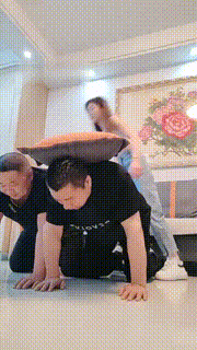 【文文】超级暴力发泄心情-踩踏气味羞辱【双视角版】 bf28740_1