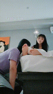 【申小悦】下跪舔脚舔鞋骑马伺候洗漱 bf28534