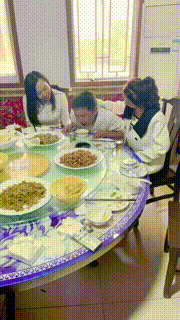 【尤黎】双S-伺候主人吃饭的下贱狗 bf27632