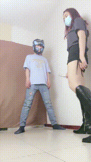 【小劳拉】长靴御姐反绑奶狗重度踢打暴揍 bf27964封面图